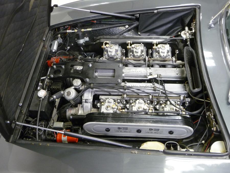  Lamborghini Islero S 2+2 Coupe 1969 года  (фото 10 из 16)
